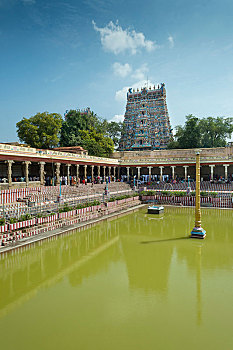 庙宇,水塘,楼塔,大门,地区,安曼,马杜赖,泰米尔纳德邦,印度,亚洲