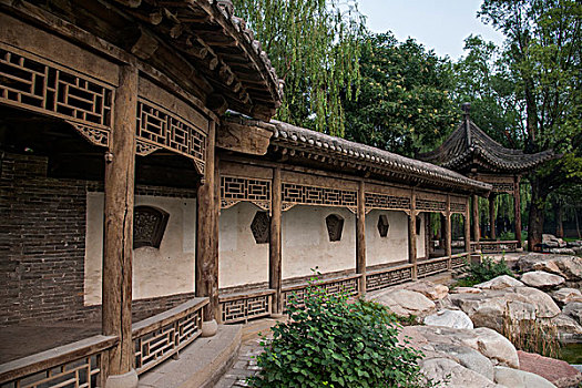 山西省晋中历史文化名城---榆次老城西花园寄澜长廊
