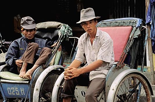 越南,色调,两个,男人,坐,人力车,等待,商务