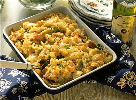 米饭,烘制,芹菜,火鸡,砂锅食品