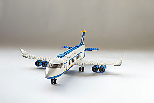 积木拼装飞机模型