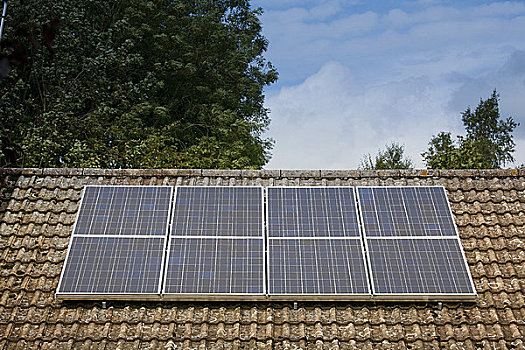 英格兰,沃里克郡,太阳能电池板,合适,屋顶,平房,使用,再生能源,太阳,清洁,环境保护,声音,收集,太阳能