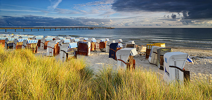 码头,沙滩椅,海岸,宾兹,海边胜地,梅克伦堡前波莫瑞州,德国,欧洲