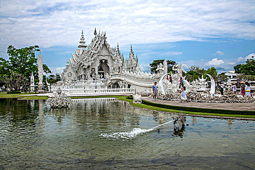 泰北清莱白庙又叫,龙昆寺,灵光寺或白龙寺,wat,rong,khun