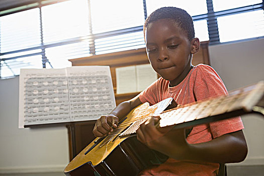 男孩,弹吉他,班级,音乐,学校