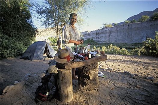 男人,烹调,露营,达马拉兰,纳米比亚