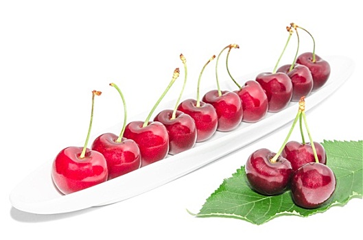 大,深红,成熟,樱桃,浆果,排,放置,长,白色,盘子