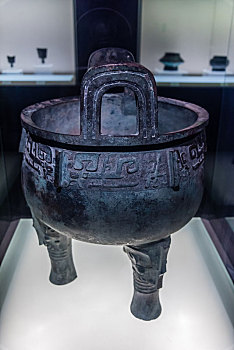 上海博物馆的西周早期青铜器德鼎