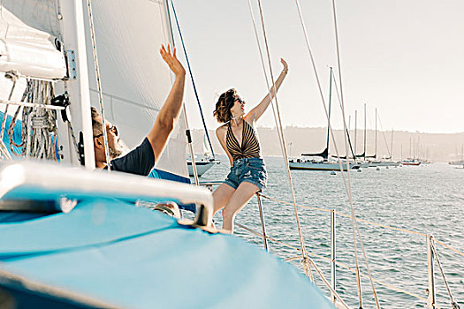 情侣,帆船,圣地亚哥湾,加利福尼亚,美国