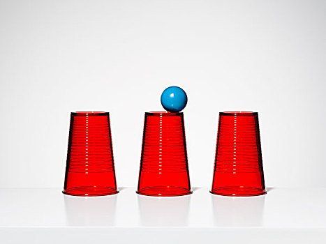 蓝色,球,平衡性,三个,红色,杯子