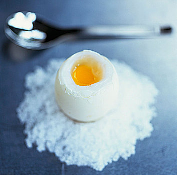 煮蛋,堆积,粗盐