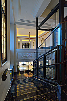 半岛酒店楼梯