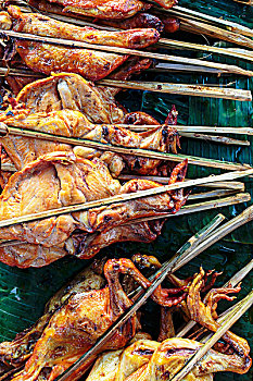 烤制食品,鸡肉,竹子,扦子,万象,老挝