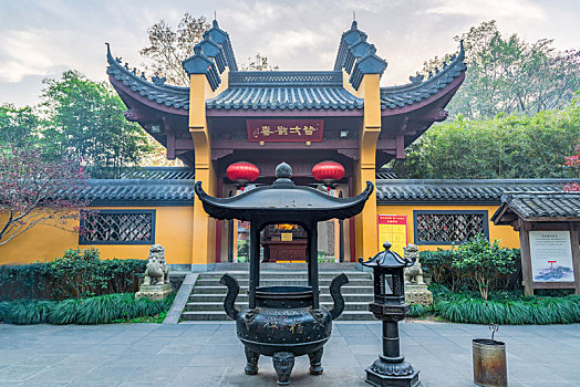 杭州灵隐寺景区寺院建筑