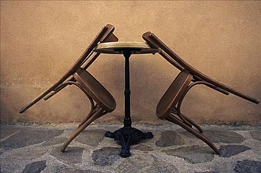 木椅,桌子
