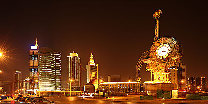 海河的夜景