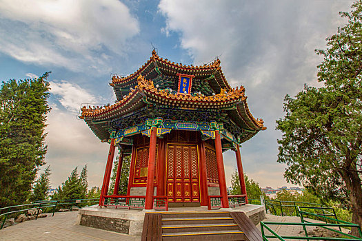 北京景山公园观妙亭