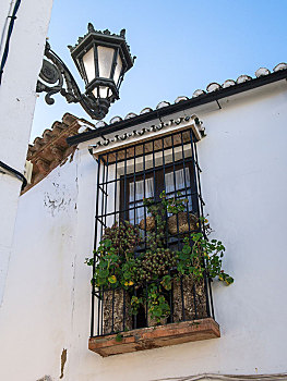 西班牙式窗台