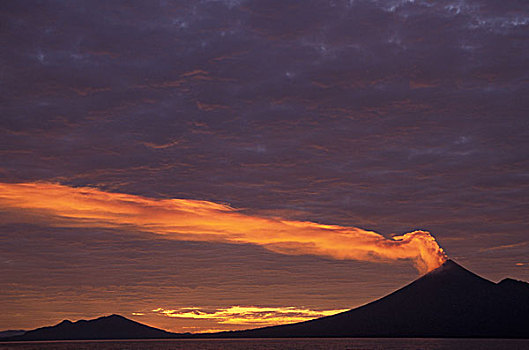 巴布亚新几内亚,西部,火山,日出