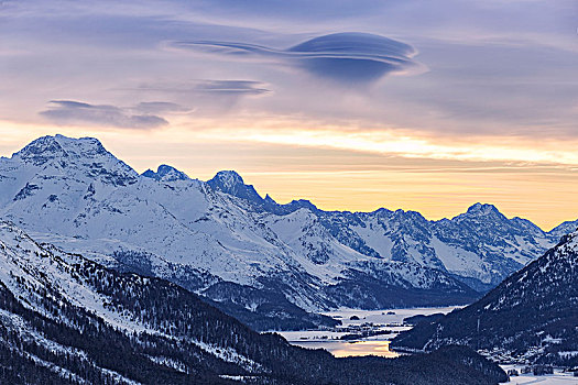 透镜状,云,高处,湖,恩格达恩,格劳宾登,瑞士