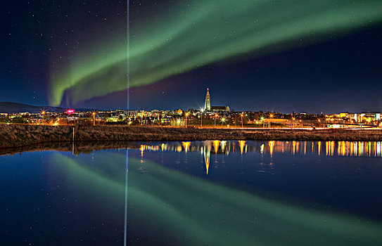 北极光,光柱,想像,和平塔,雷克雅未克,冰岛