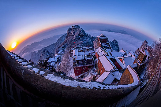 湖北十堰武当山雪景云海日出