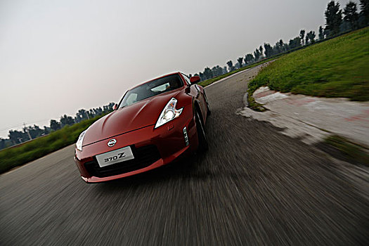 日产370z