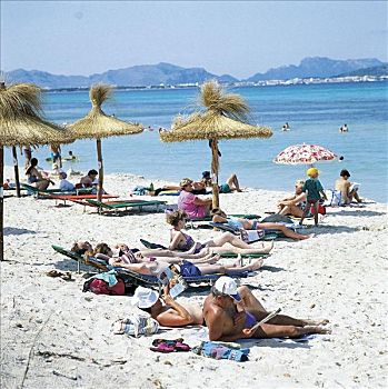 海滩,游客,伞,遮阳伞,马略卡岛,岛屿,西班牙,欧洲,巴利阿里群岛,地中海
