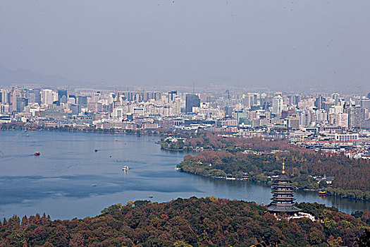 俯拍雷峰塔