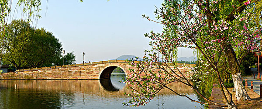 西湖西泠桥