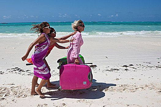 两个,孩子,重,手提箱,海滩