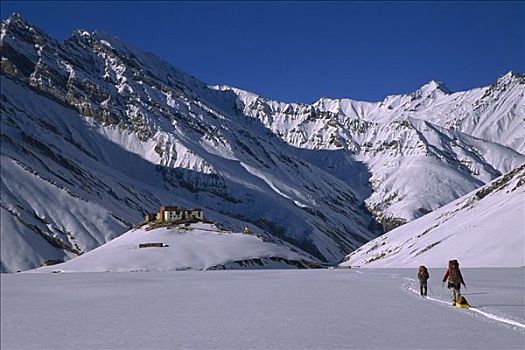 喇嘛寺,寺院,冬天,滑雪者,接近,赞斯卡,印度