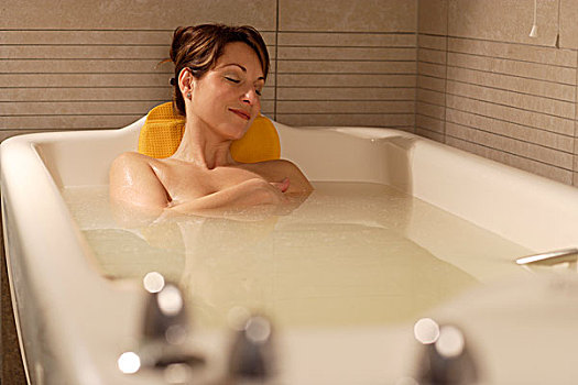 女人,35岁,放松,浴缸,阿芙罗狄蒂,沐浴,乳清,治疗