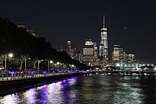 纽约新世贸中心夜景