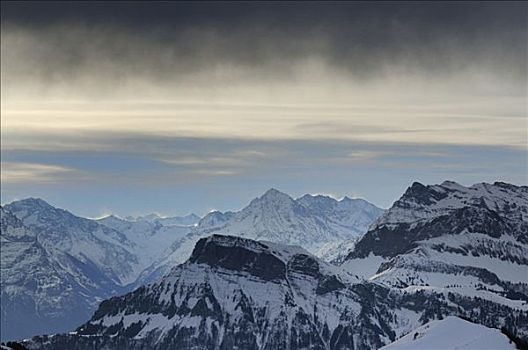 云,上方,中心,阿尔卑斯山,施维茨,瑞士,欧洲