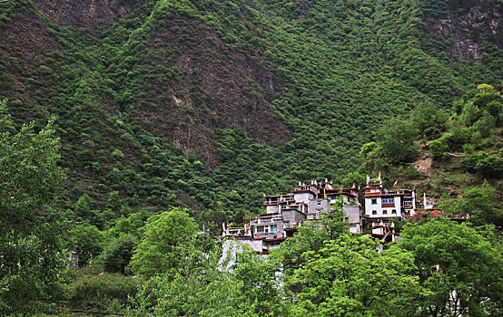 四川丹巴甲居藏寨民居碉楼