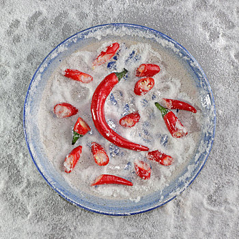 切削,红辣椒,蓝色背景,盘子,海盐