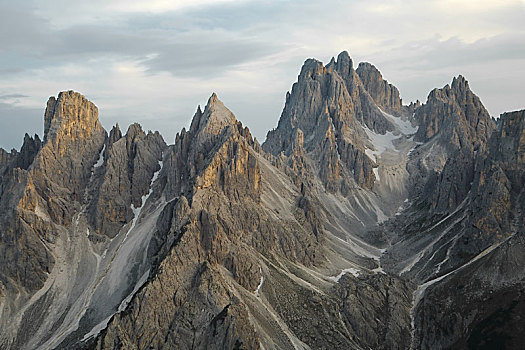 白云岩,山景