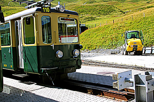 瑞士通向少女峰的火车