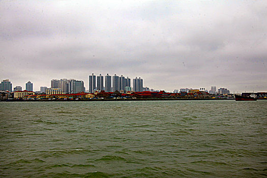 广西北海市海湾烟雨景,色