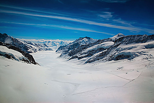 雪山之中