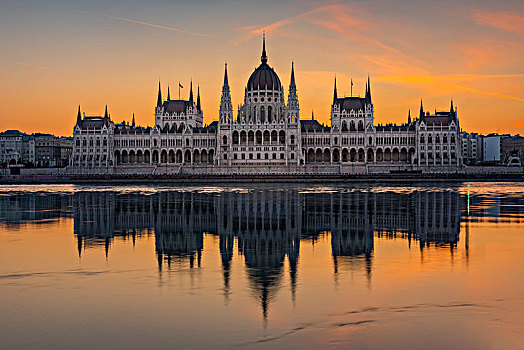 日出,议会,倒影,多瑙河,布达佩斯,匈牙利,欧洲