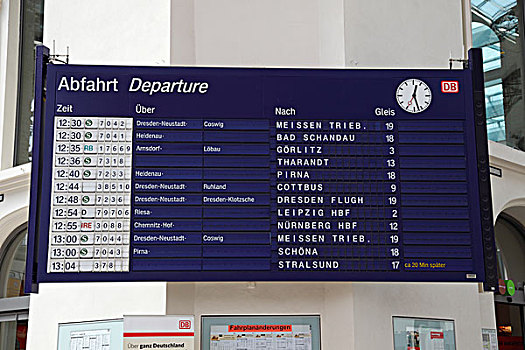 德国,萨克森,德累斯顿,法兰克福火车站,室内,时间表