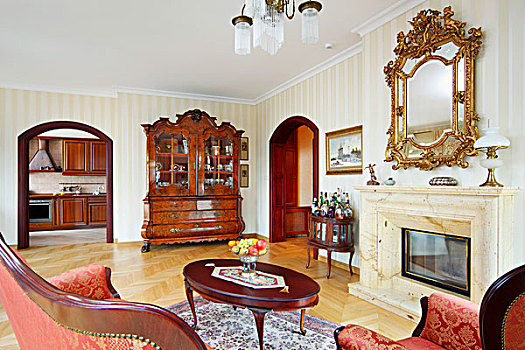 休闲沙发,区域,老式,茶几,正面,壁炉,镜子,雕刻,镀金,墙壁,客厅