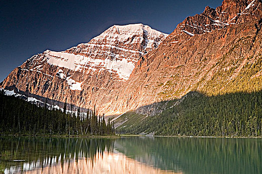 山,反射,湖,日出,碧玉国家公园,艾伯塔省
