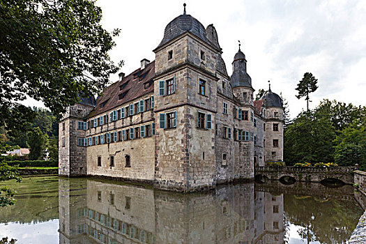水上古堡,护城河,城堡,地区,上弗兰科尼亚,巴伐利亚,德国,欧洲