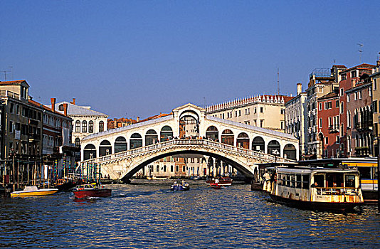 意大利,威尼托,威尼斯,雷雅托桥,大运河
