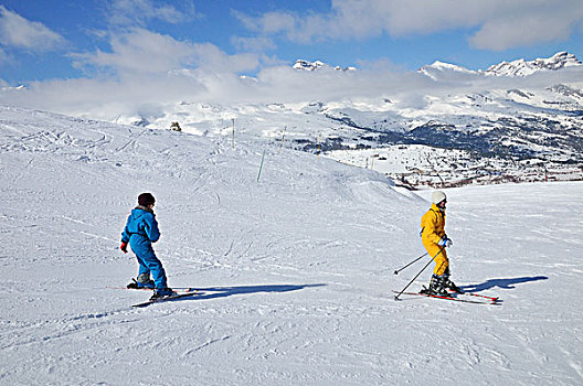 法国,母女,滑雪,一起,法国阿尔卑斯山