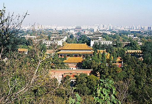 北京景山北麓寿皇殿