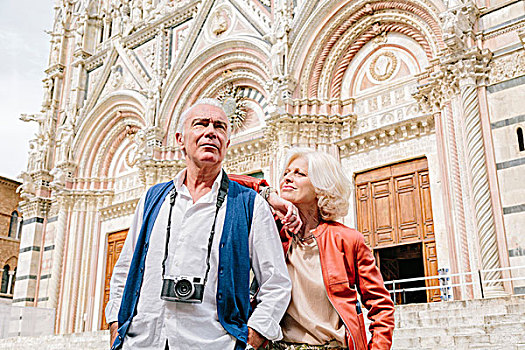 游客,情侣,正面,锡耶纳,大教堂,托斯卡纳,意大利